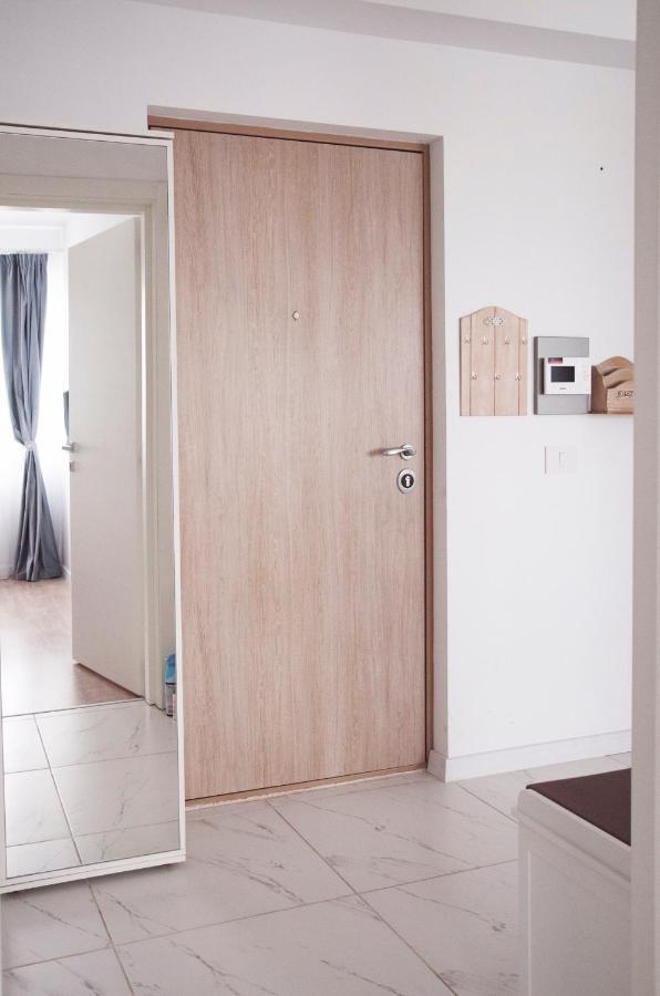 Elis Apartment By Oasis Homes Oradea Extérieur photo